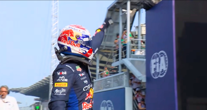 Max Verstappen in pole position al GP Bahrein a Sepang davanti a Lewis Hamilton